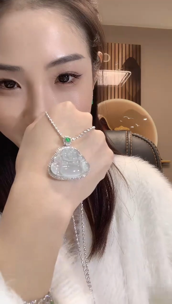 【闪购商品】翡翠吊坠(不含链)18K金镶嵌C21