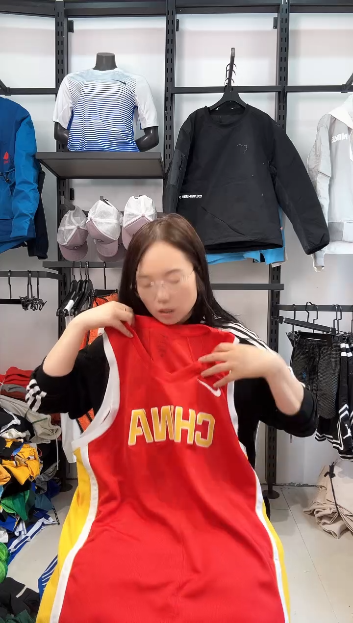 2652 编码  耐克卫衣服饰过款为准 尺码