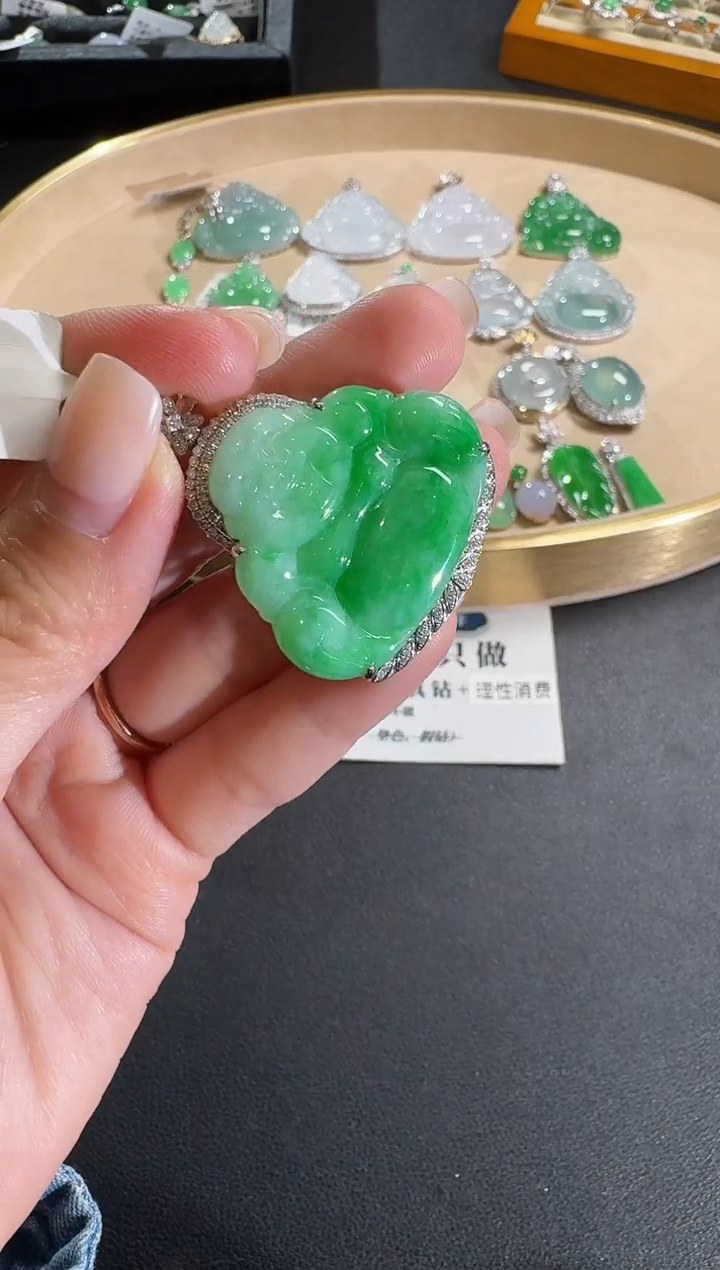 【闪购商品】翡翠吊坠(不含链)18K金镶嵌【源头工厂】钻石镶嵌