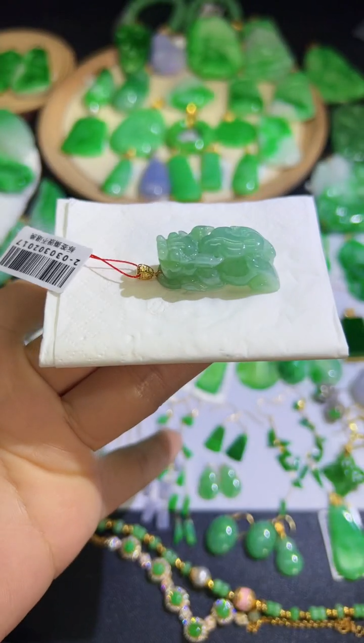 【闪购商品】翡翠颈饰18K金镶嵌Q缅料A货翡翠/支持复检/一件