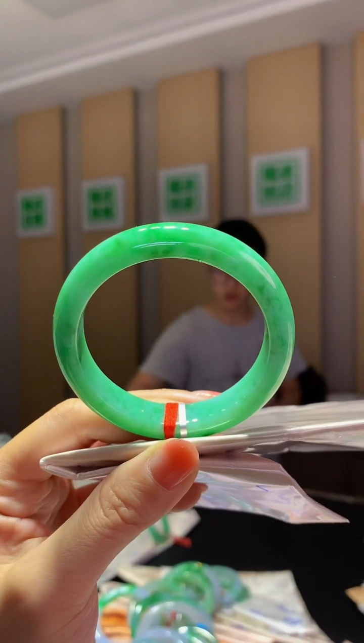 未镶嵌手镯翡翠-K24 圈口52.4 