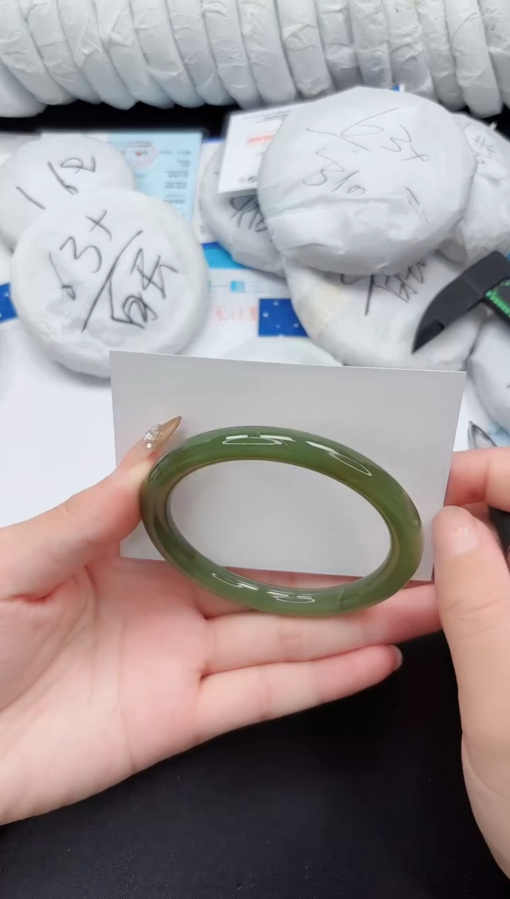 和田玉手镯未镶嵌145-60.1XBL