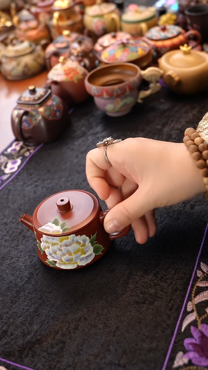 茶壶紫砂红清水泥汉瓦壶