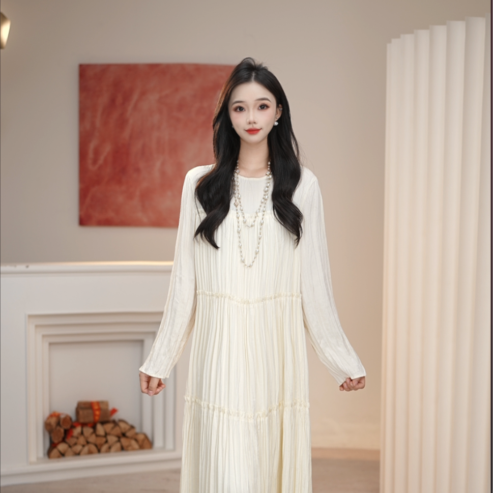 AMASS/阿玛施25新款时尚宽松遮肉圆领气质压褶长袖连衣裙5500445