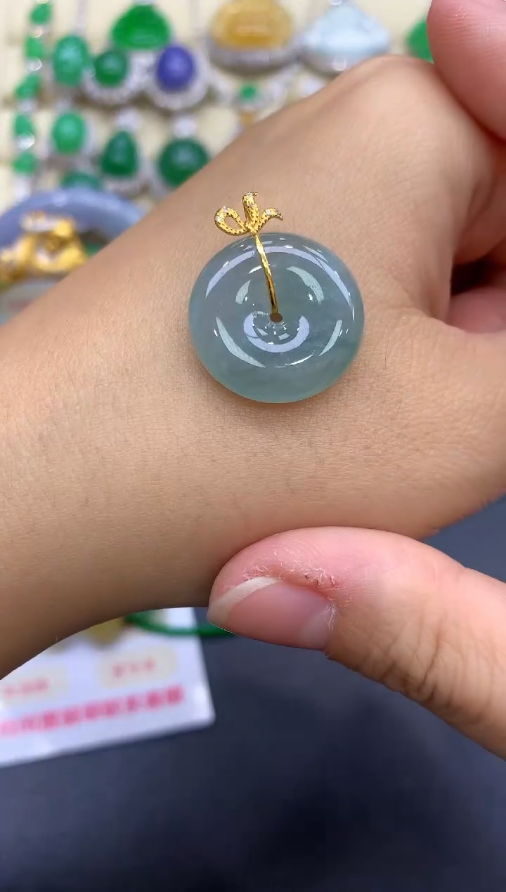 颈饰18K金镶嵌翡翠378-中国好珍宝