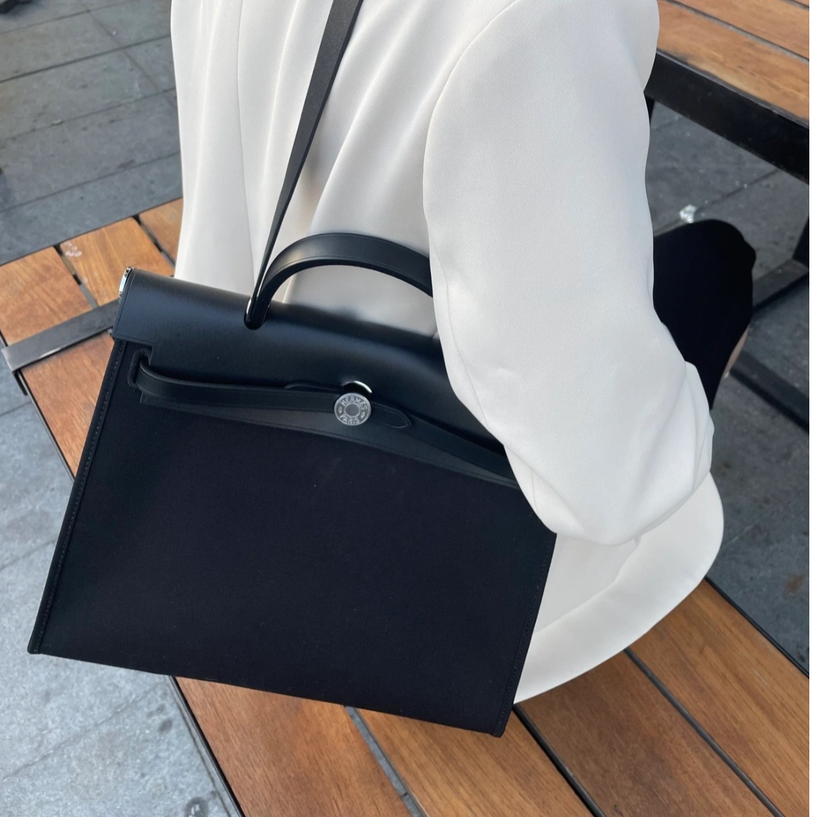 99新 Hermes/爱马仕 herbag31单肩包/黑银Y刻/250921XRBWQ01