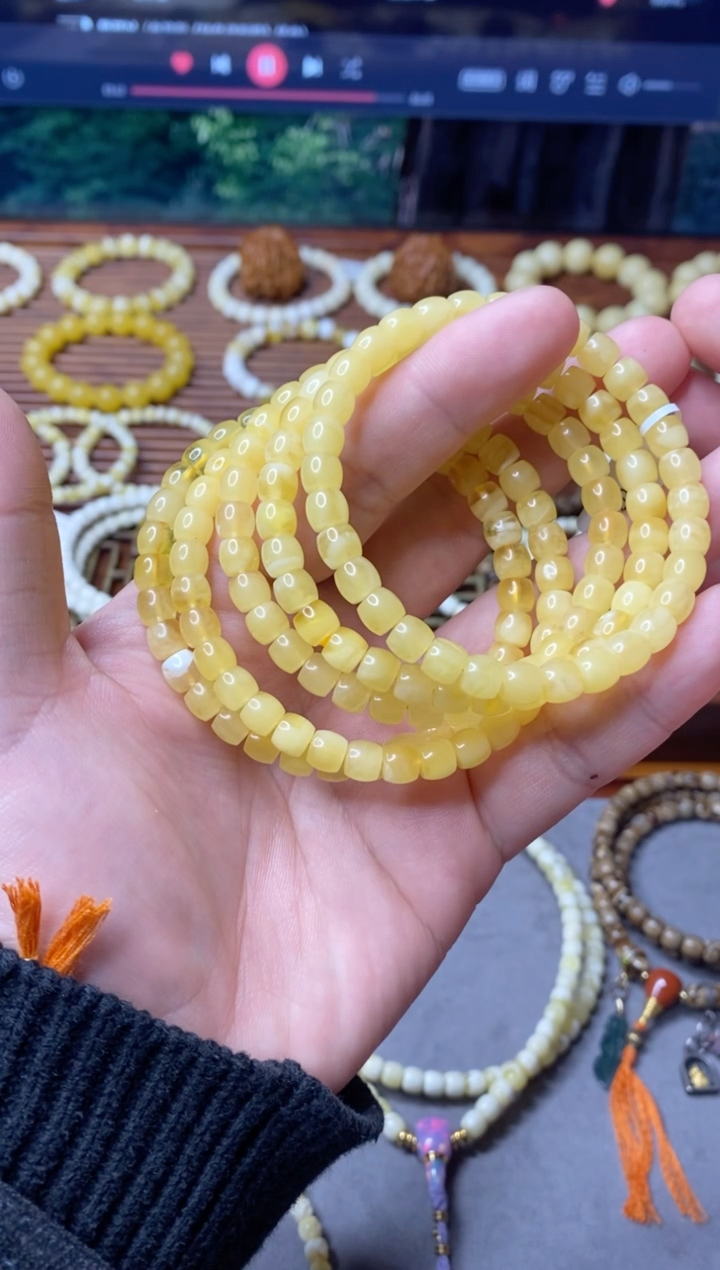 【闪购商品】蜜蜡手串未镶嵌6.5mm直切微瑕多样性发其一