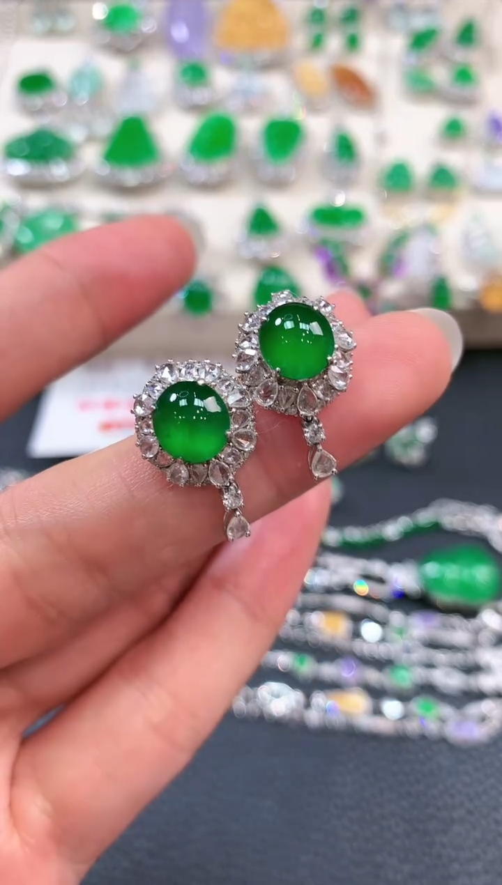 【闪购商品】翡翠耳饰18K金镶嵌m20不退换