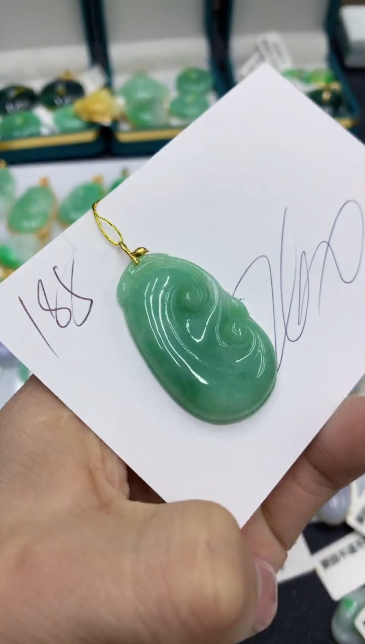 【闪购商品】翡翠颈饰18K金镶嵌号链接11111