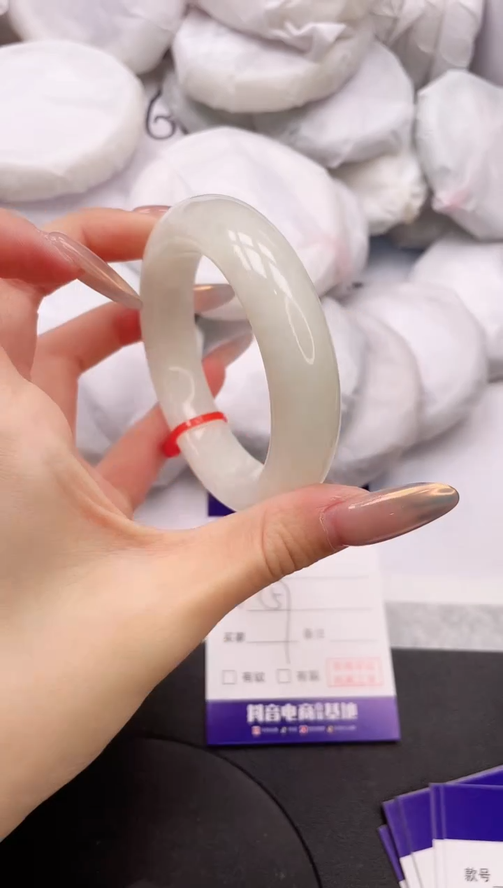 【闪购商品】和田玉手镯未镶嵌3K399-57