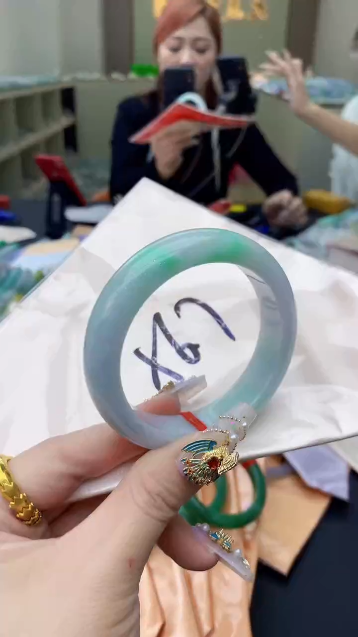 【闪购商品】翡翠手镯未镶嵌0615568962