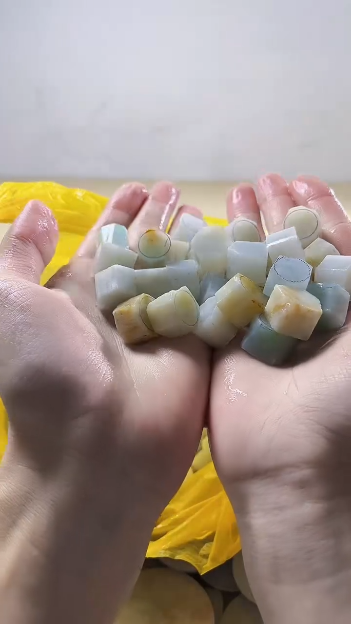 【闪购商品】翡翠裸石缅甸翡翠29 随机发货