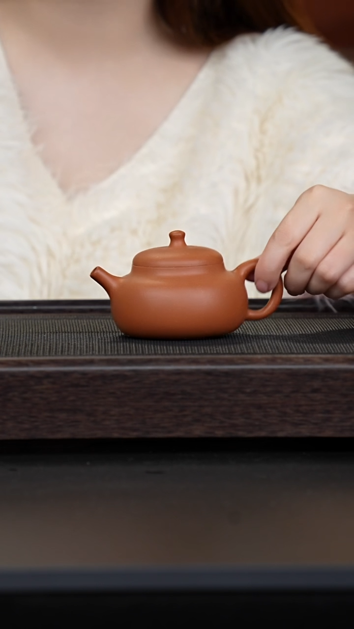 【闪购商品】紫砂茶壶宝山红降坡乳鼎