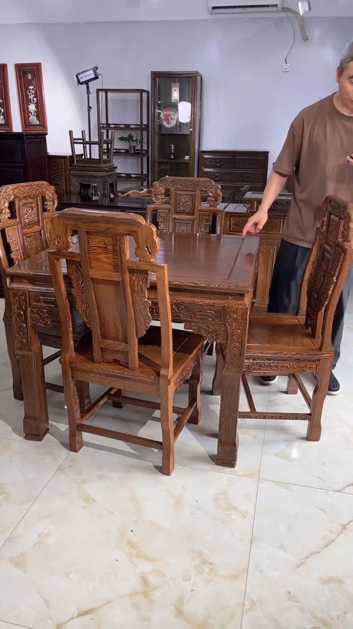 鸡翅木类成套家具鸡翅木马蹄桌尺寸95*95*78高  