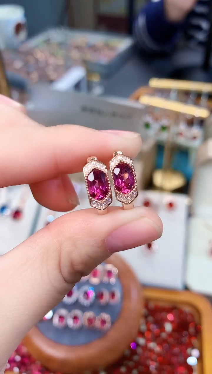 【闪购商品】石榴石耳扣银S925镶嵌天然镁铝