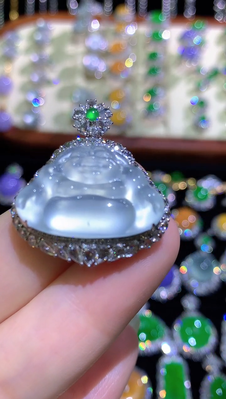 颈饰18K金镶嵌翡翠玻璃种弥勒佛吊坠一刀切后盖可拆卸