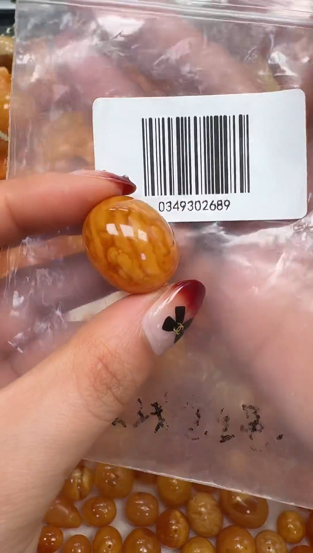 裸石琥珀未镶嵌如图