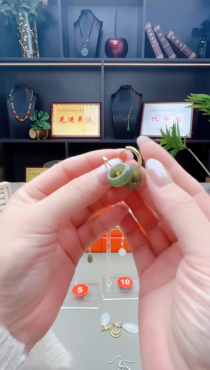 未镶嵌和田玉耳饰碧玉耳圈