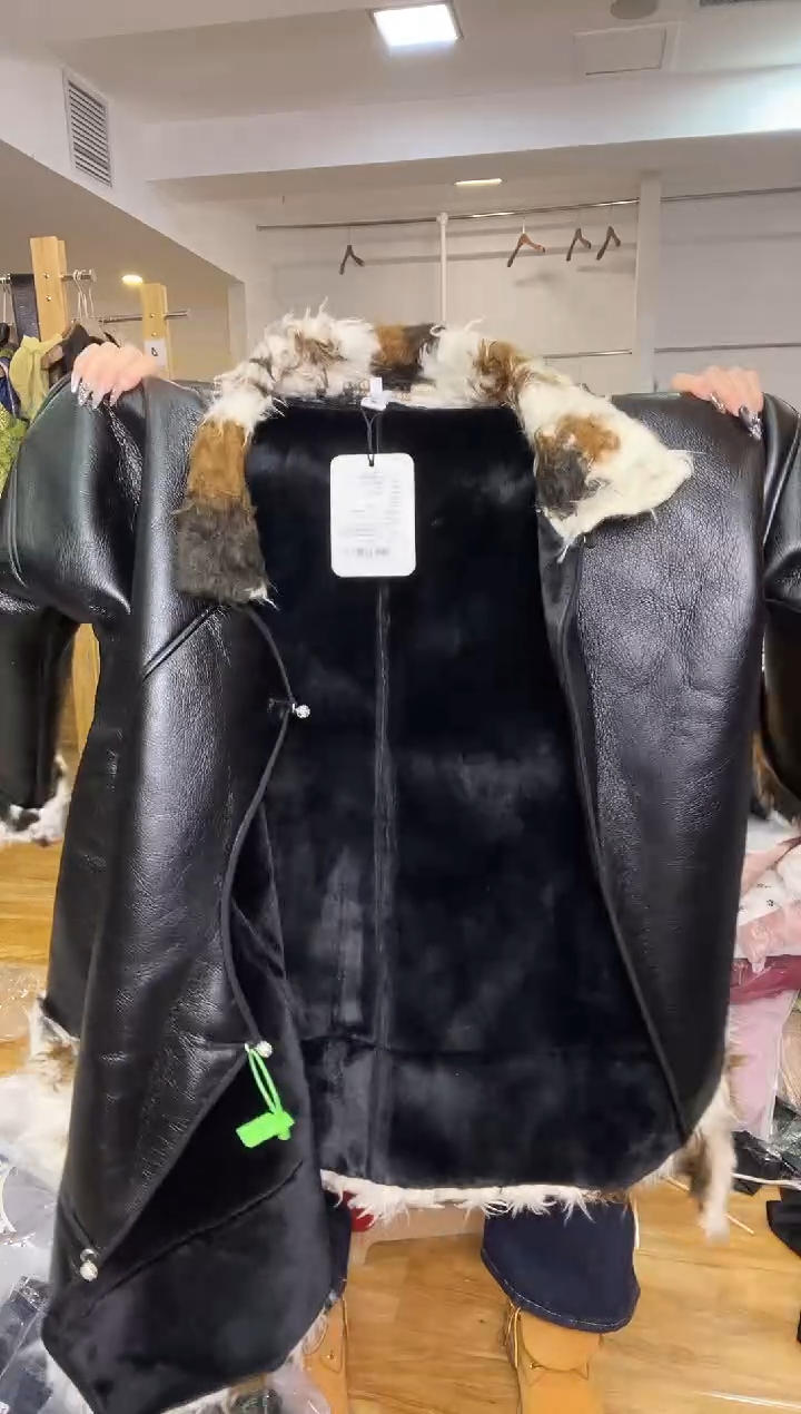 皮毛一体外套       S码         120斤   