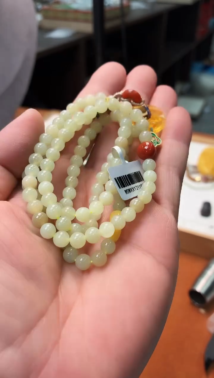 颈饰未镶嵌和田玉o51