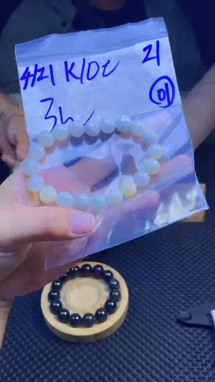 定制翡翠未镶嵌纯天然缅甸A货翡翠 多样性发货只发其一
