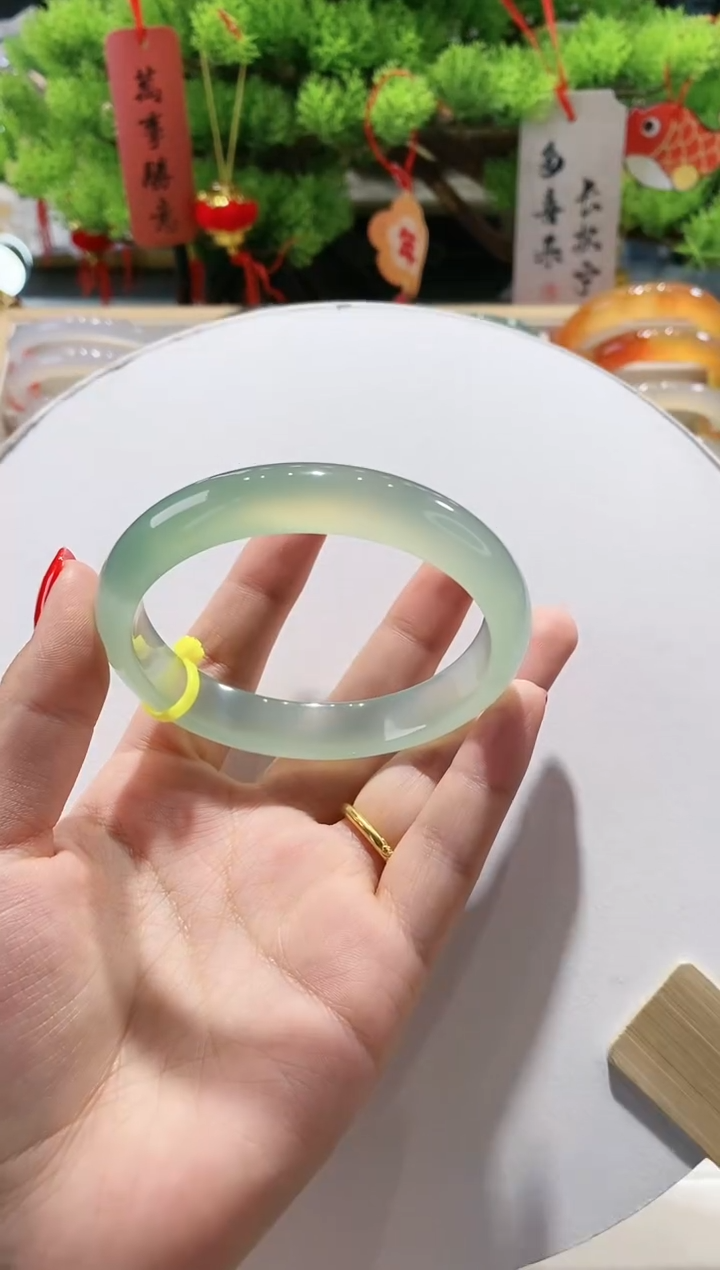 【闪购商品】玛瑙/玉髓手镯未镶嵌33-