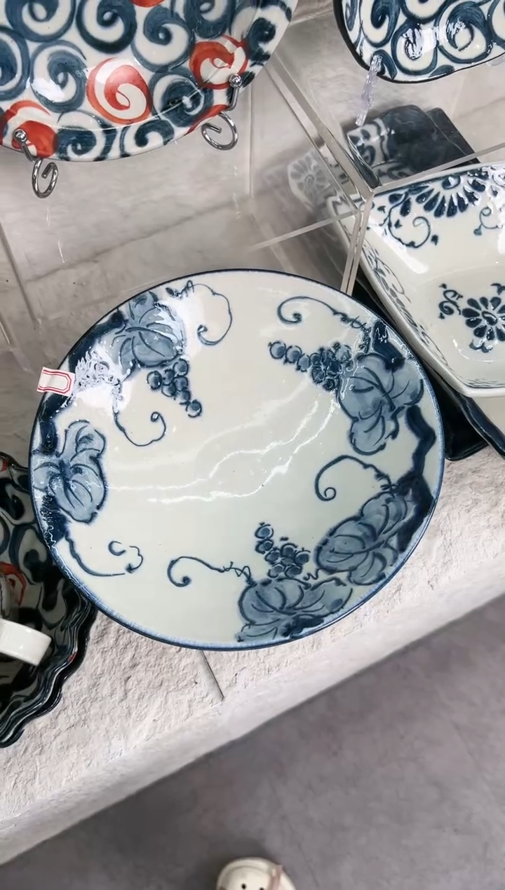 陶宗山窑葡萄大钵1个