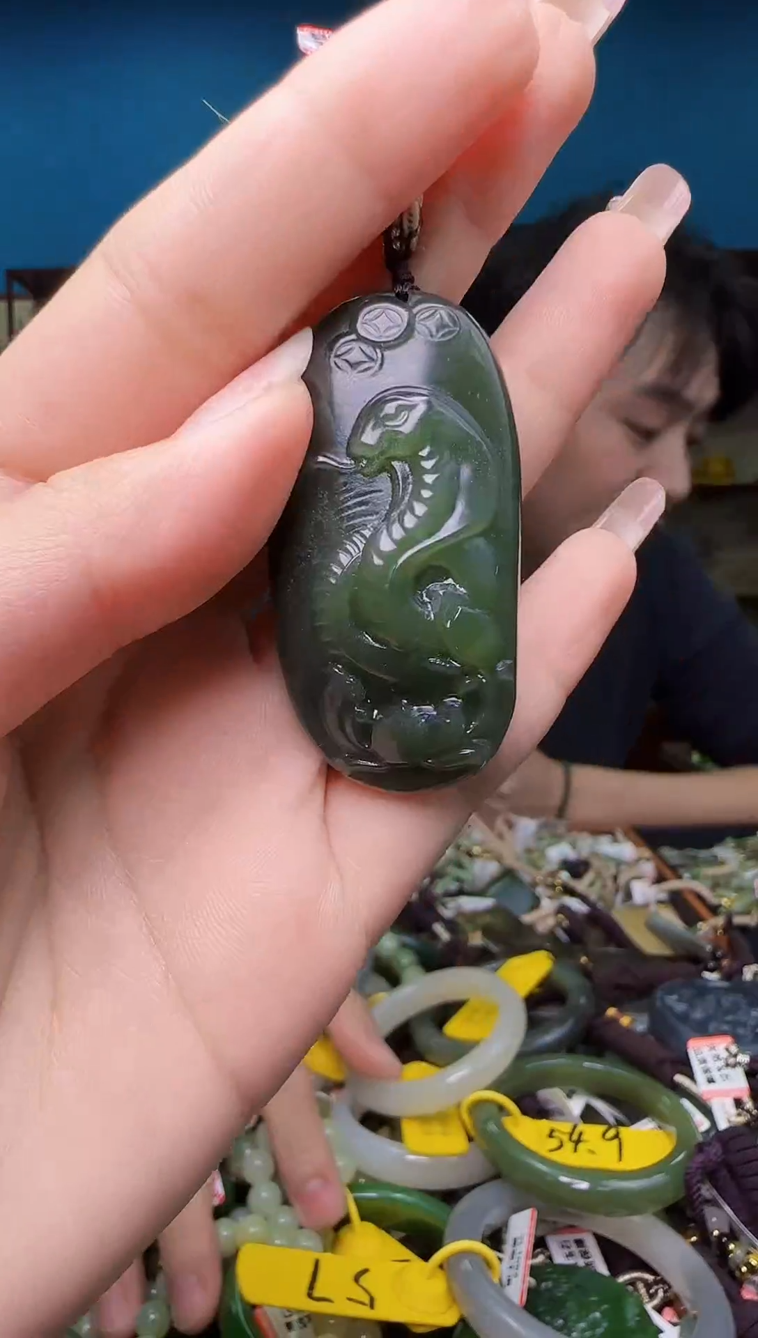 颈饰未镶嵌和田玉1