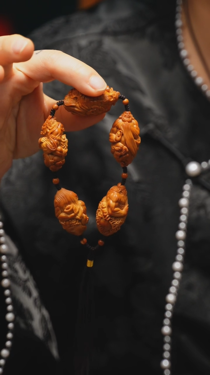 【闪购商品】橄榄核其他强行招财【2.2】