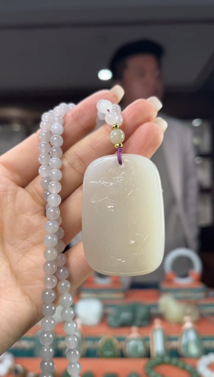 颈饰未镶嵌和田玉佩佩