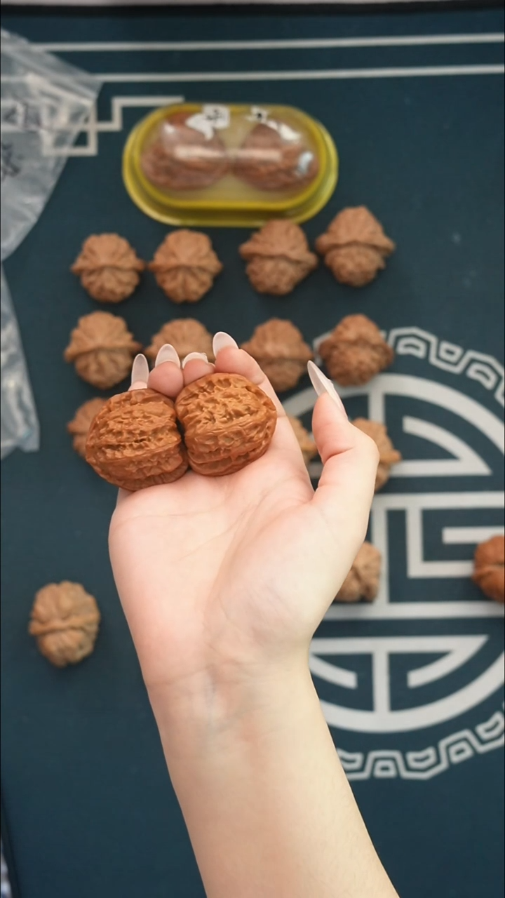 吊坠文玩核桃成*时三角白