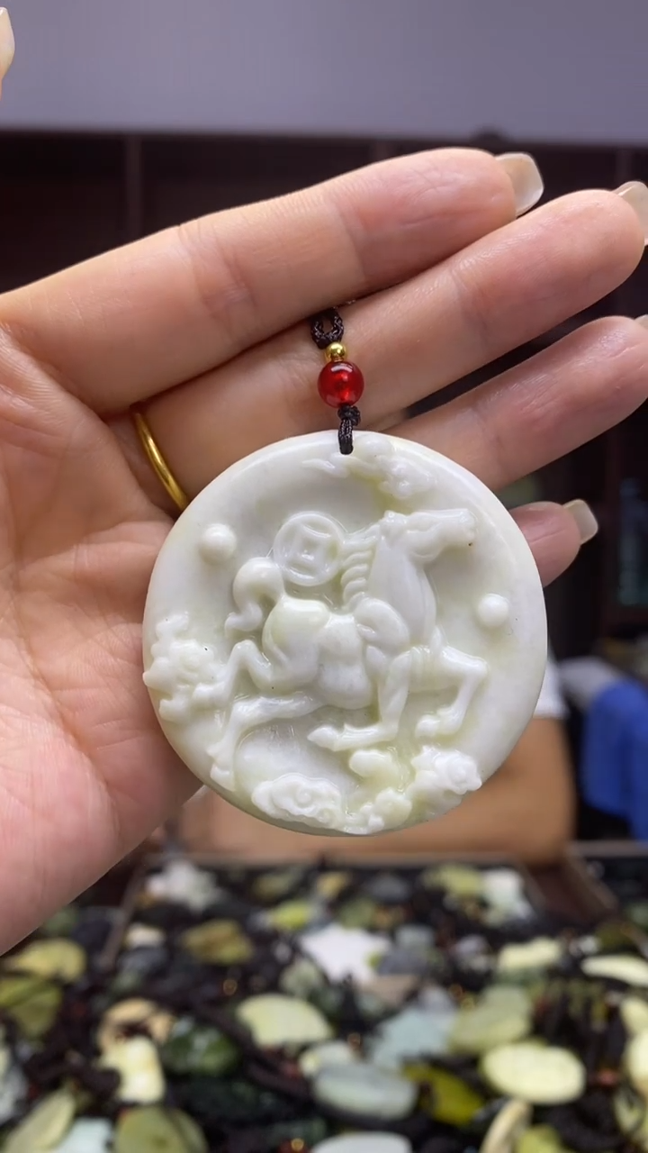 未镶嵌岫玉挂件 多样性发货发其一