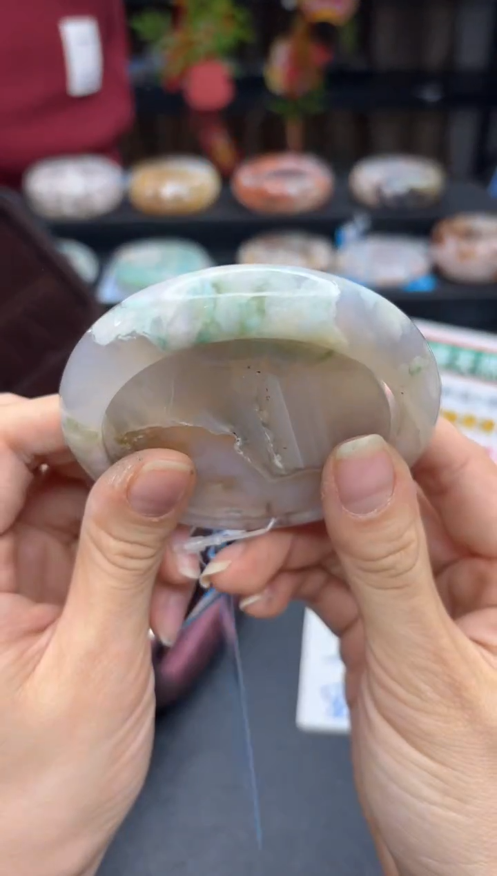 【闪购商品】石英质玉手镯未镶嵌2142（61圈赠送镯心）