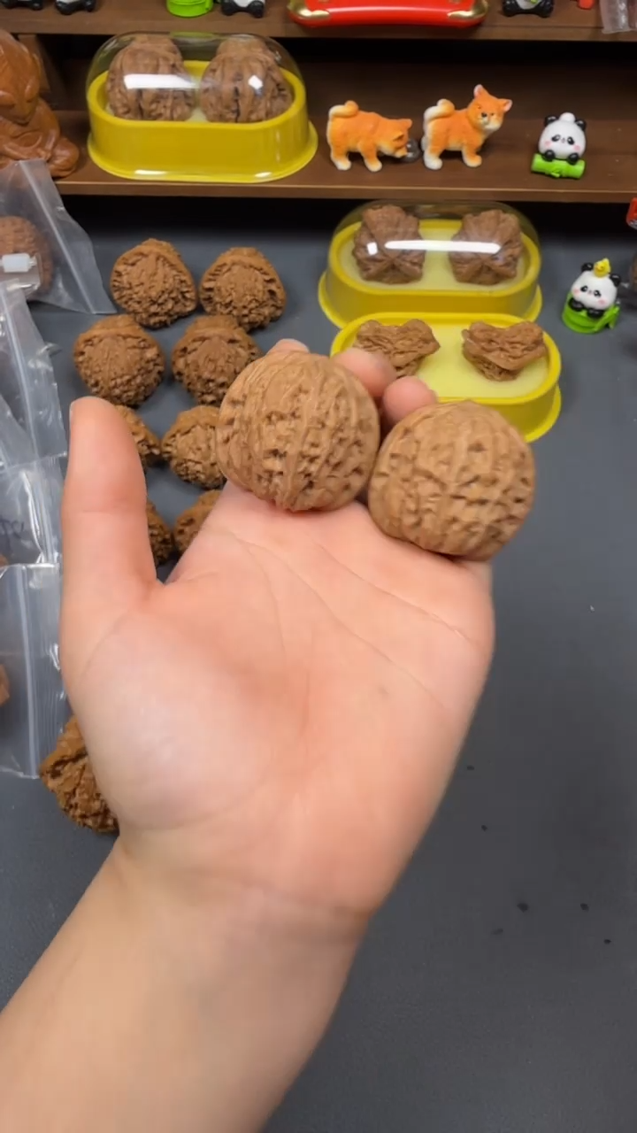 吊坠桃核金****1铁锤文玩核桃