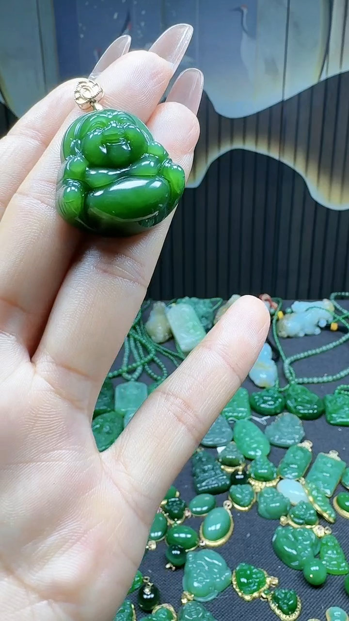 【闪购商品】和田玉挂件18K金镶嵌1