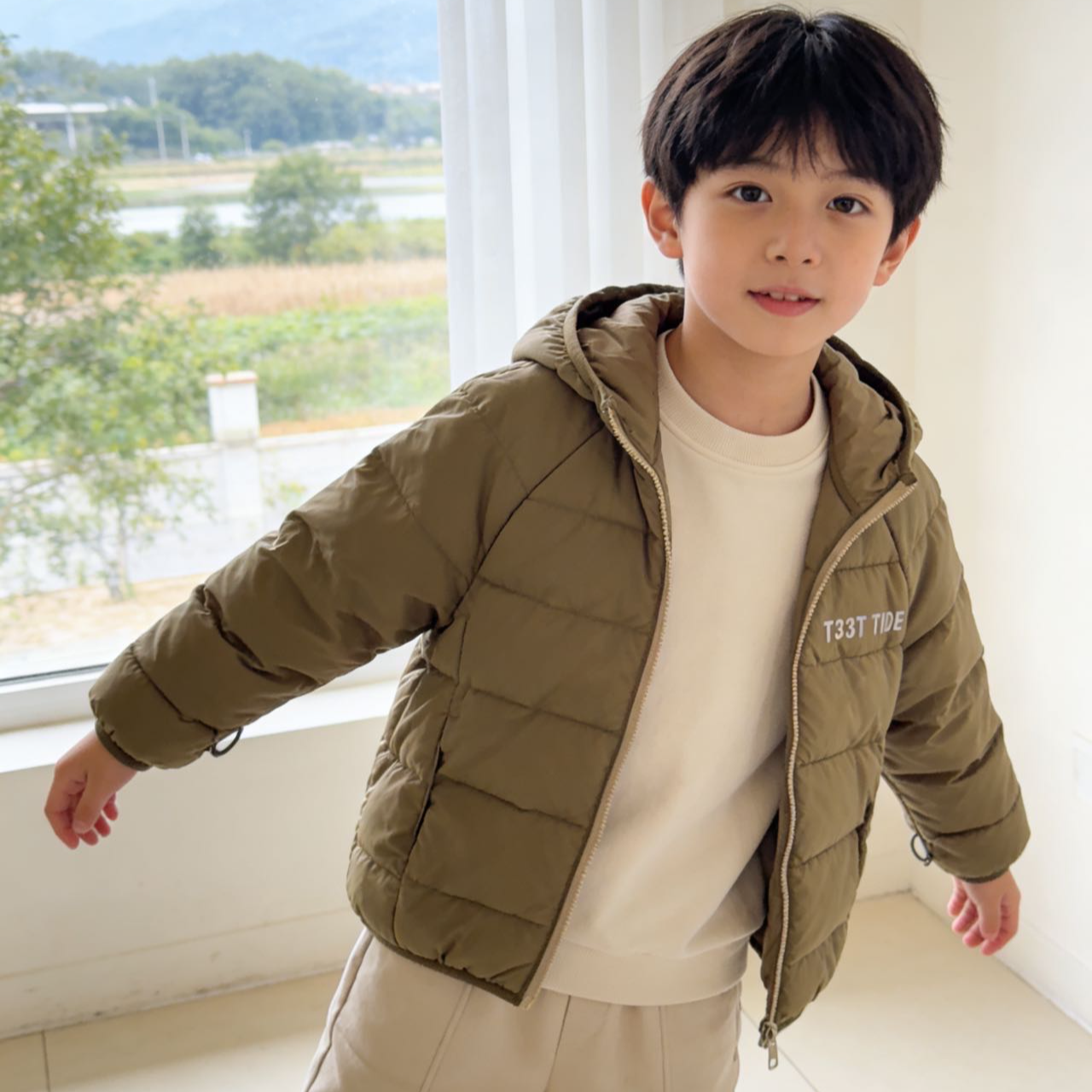 37406高端专享冬季轻薄羽绒服卡其