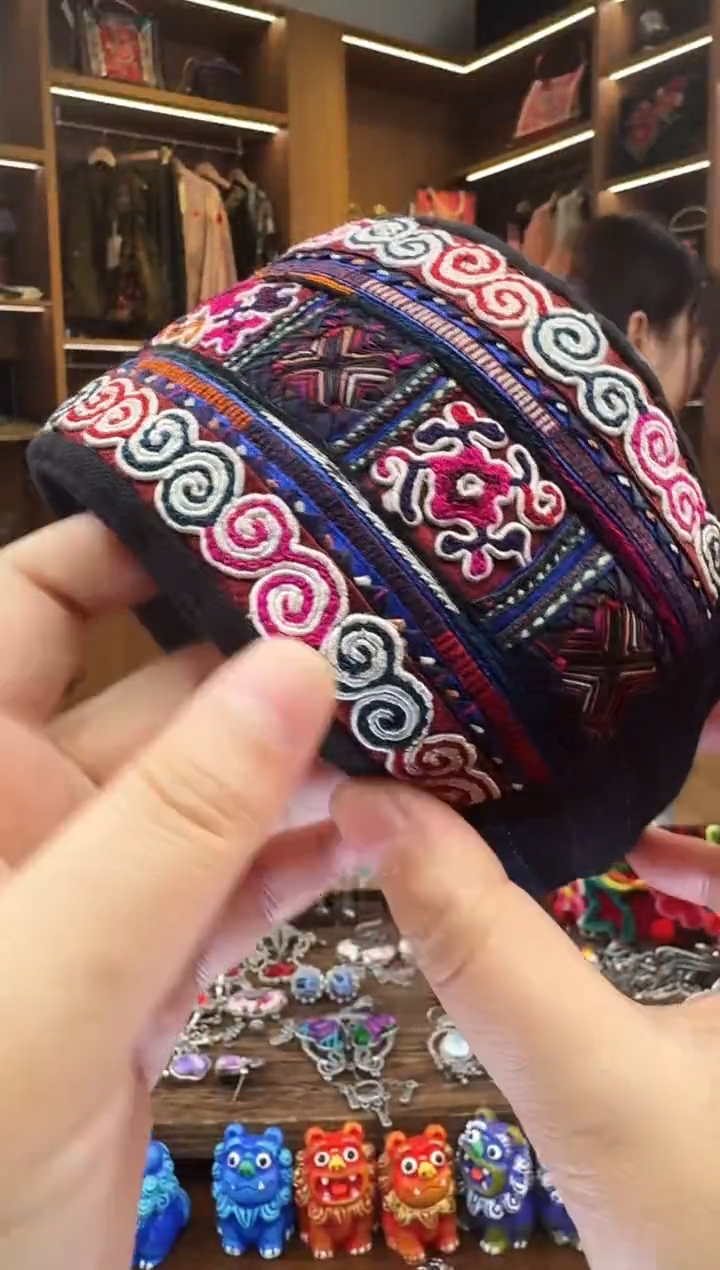 【闪购商品】织绣L682黔东南苗族刺绣