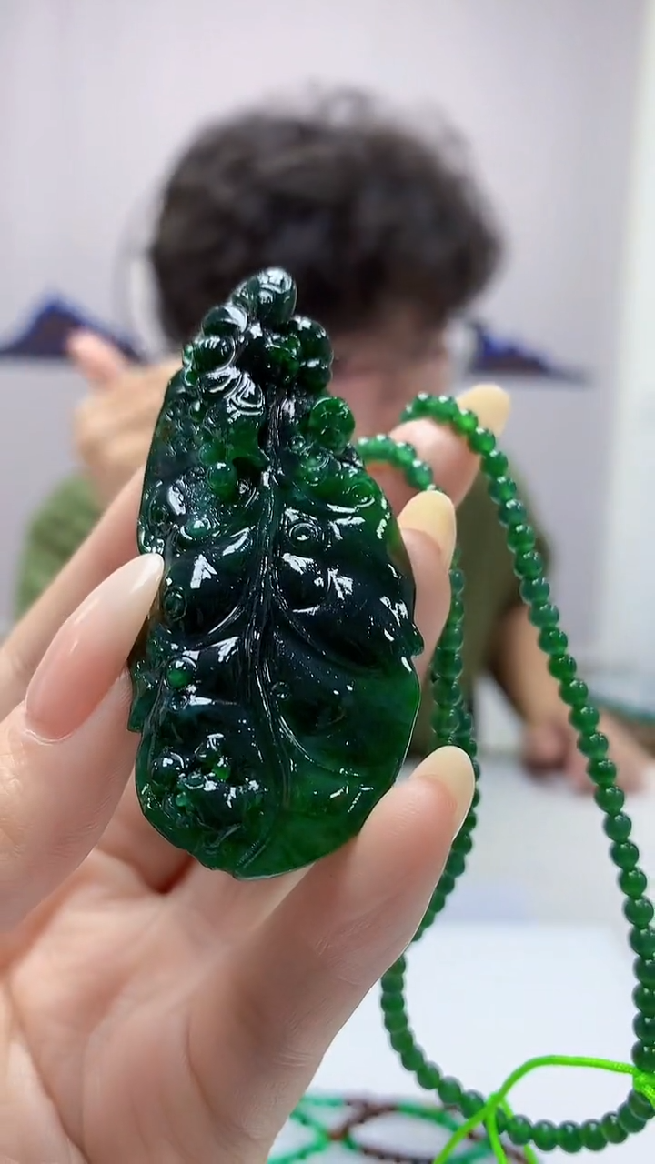 【闪购商品】定制翡翠未镶嵌4688DD-毛货挂件赠珠链143