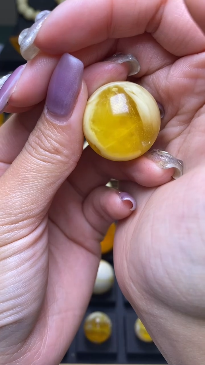 【闪购商品】琥珀裸石未镶嵌葵. 46