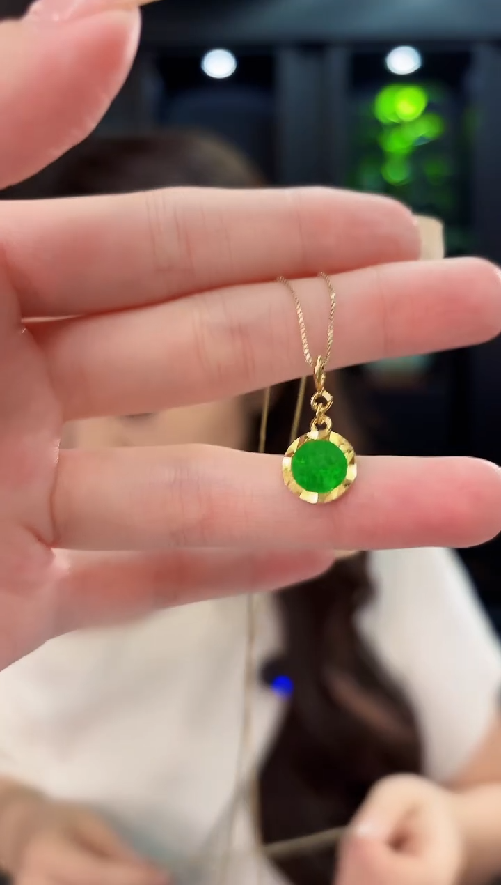 翡翠未镶嵌吊坠(不含链)r缅料A货/多样性发货/一件