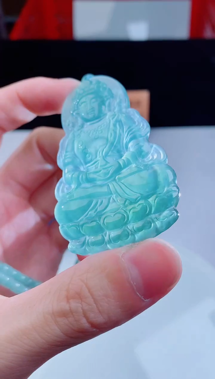 颈饰未镶嵌翡翠   ·