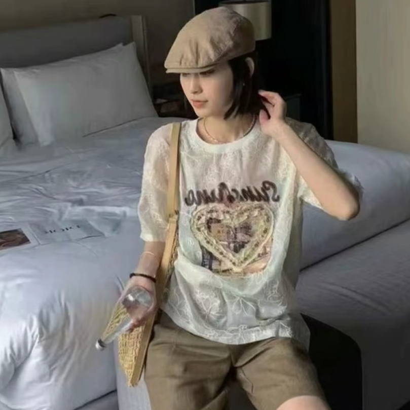 ZOZO-9135夏季新款女桃心字母印花韩版设计师T恤