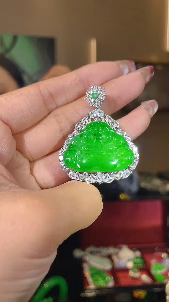 【闪购商品】翡翠吊坠(不含链)银S925镶嵌天然翡翠A货