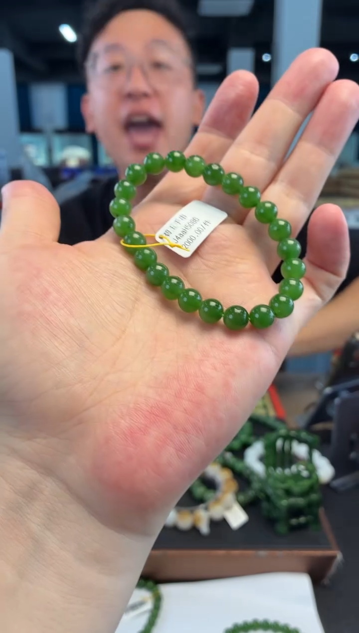 和田玉未镶嵌颈饰手串