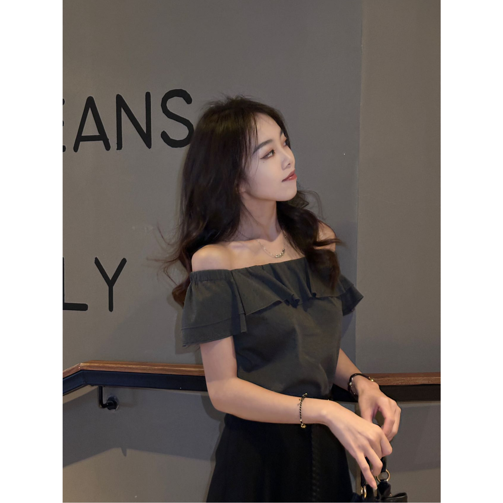 GIRDEAR/哥弟【魅力磁场】优雅气质时尚方领荷叶边短袖130057