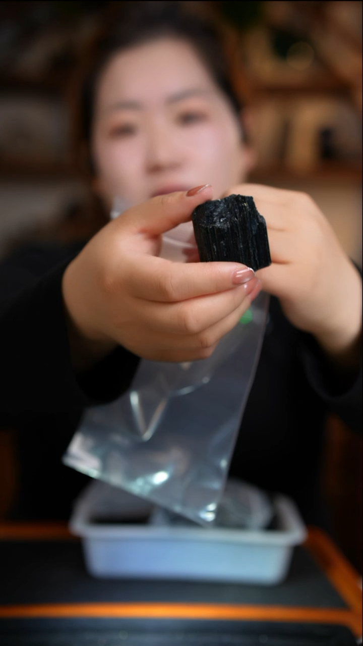 未镶嵌原石碧玺黑碧玺原石D757