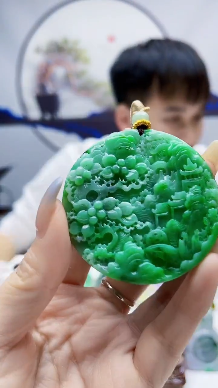 未镶嵌定制翡翠毛货挂件83