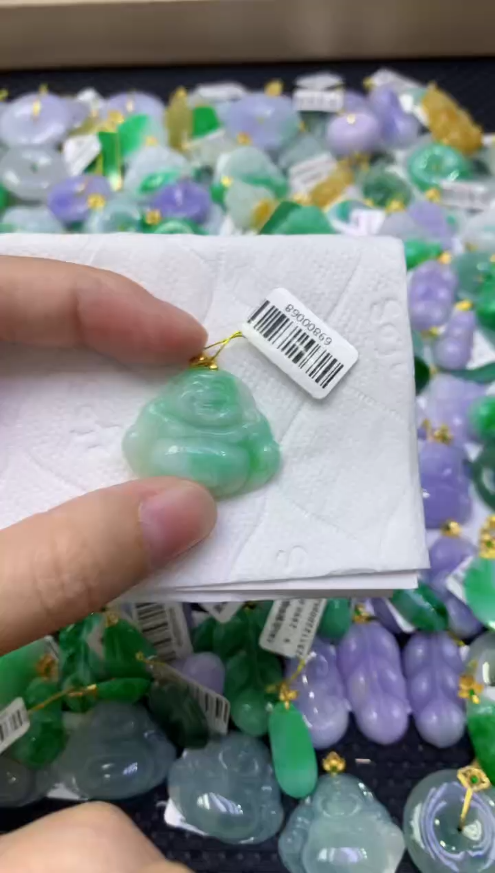 颈饰未镶嵌翡翠天然缅甸翡翠A货