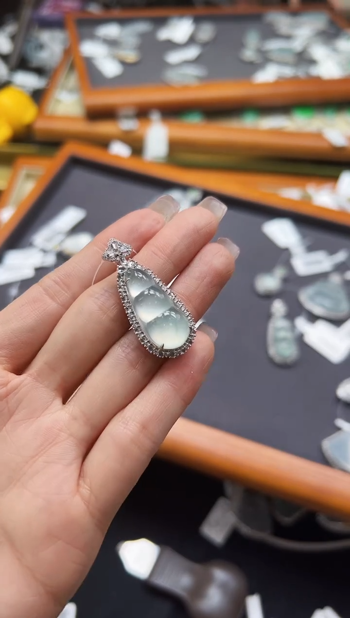 【闪购商品】翡翠颈饰18K金镶嵌DFZ0214-147