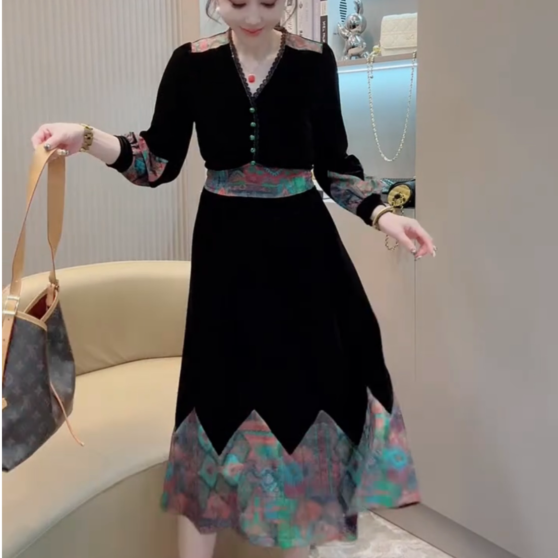 秋街头风长袖修身中长连衣裙裙子气质洋气民族风拼接网红金丝绒女